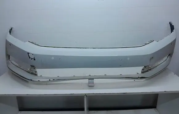 Volkswagen PASSAT B8 Front bumper 3G0807221