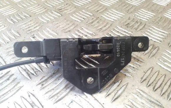 BMW X5 E53 Tailgate lock latch 51248408964