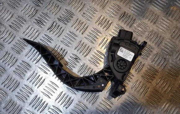 Audi Q5 SQ5 Accelerator throttle pedal 8K1723523