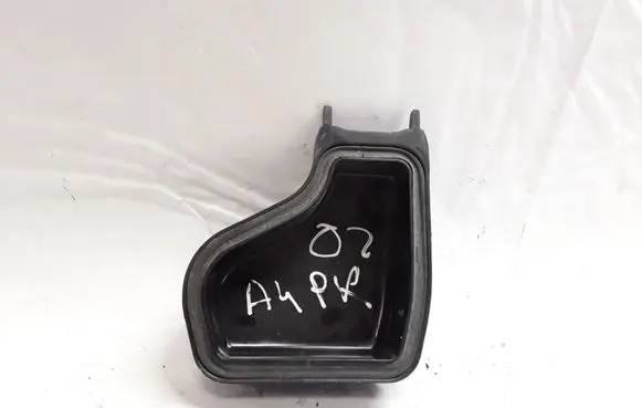 Audi A4 S4 B6 8E 8H Headlight/headlamp dust cover NOCODE