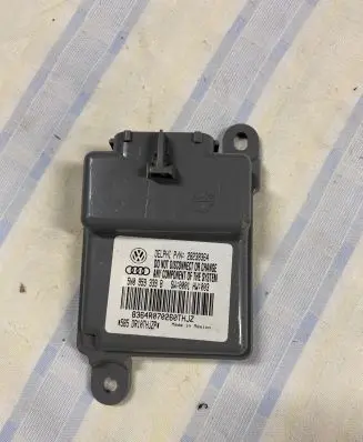 Volkswagen Tiguan Seat control module 5N0959339B 28238364 8244R070000THJZ