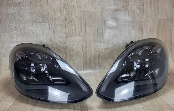 Porsche Panamera (971) Headlights/headlamps set 971941036J 971941035J
