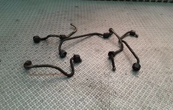 Citroen C3 Fuel injector supply line/pipe 