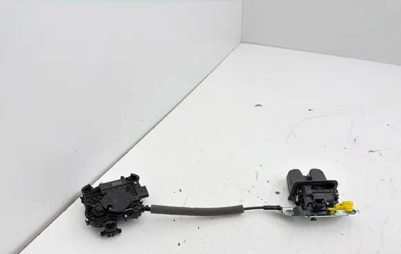 Volkswagen ID.7 Tailgate/trunk/boot lift motor 1T3827887B 201224153021 SG71TALY