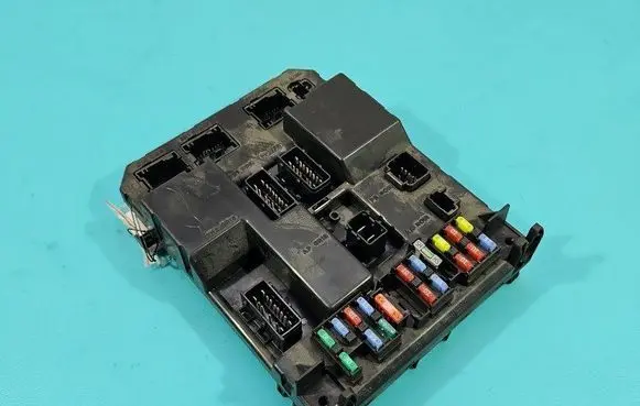 Peugeot 307 Central body control module 9651197380 IMPRK1485617