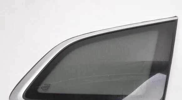 Volvo XC60 Rear side window 