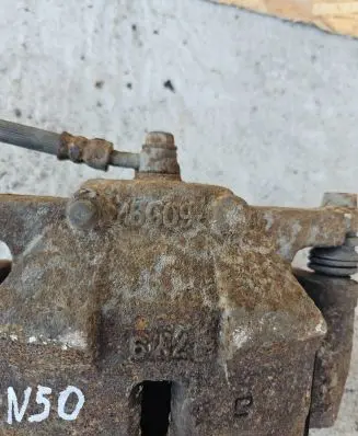 Nissan Qashqai Front brake caliper