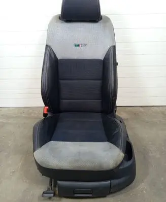 Skoda Octavia Mk2 (1Z) Front driver seat FOTOCTA