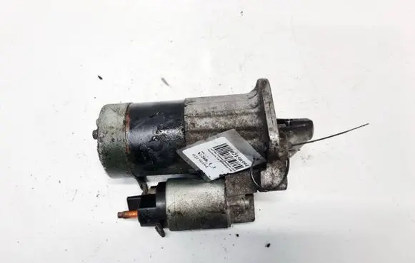 Nissan Qashqai Starter motor 8200584675B M000T87881