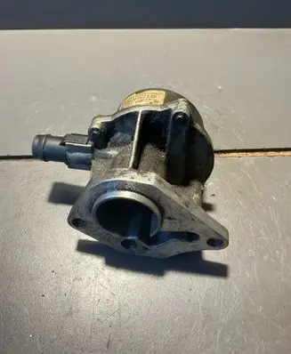 Renault Megane II Vacuum pump 72238912D 8200113585 03T2902968