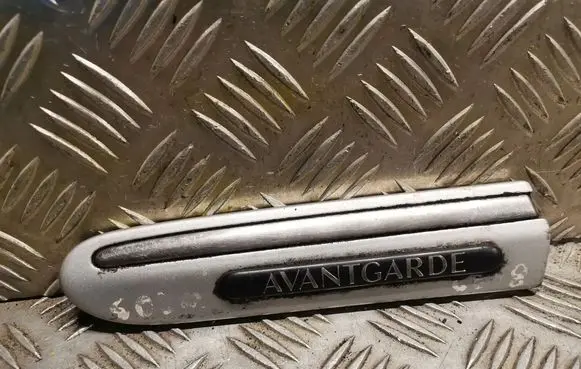 Mercedes-Benz C W203 Fender grill 2036904762