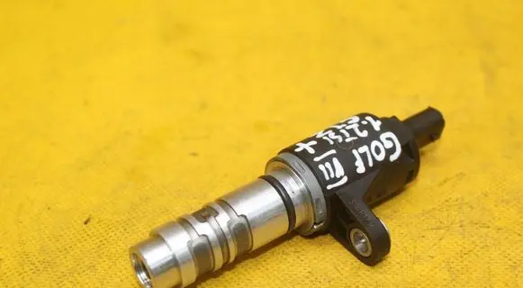 Volkswagen Golf VII Camshaft vanos timing valve 04E906455AC