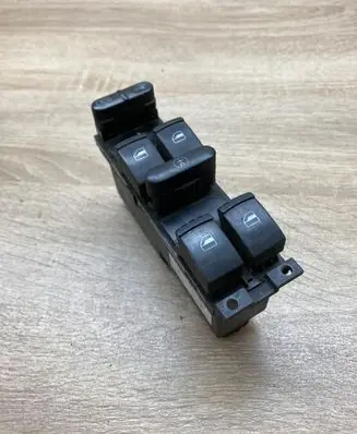 Volkswagen PASSAT B5 Electric window control switch 3B4959793 05073201