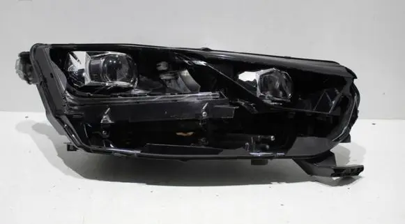Skoda Octavia Mk4 Headlight/headlamp
