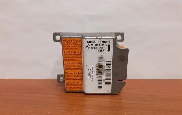 Mercedes-Benz E W210 Airbag control unit/module 0018202126 6529
