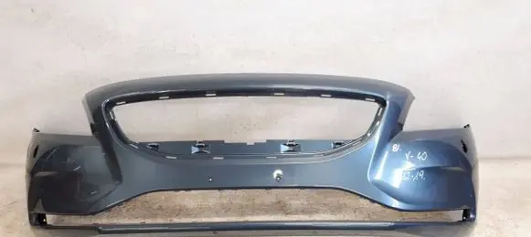 Volvo V40 Front bumper 31283732