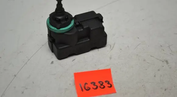 Audi A4 S4 B5 8D Headlight level adjustment motor 1J0941295F PA66GF30