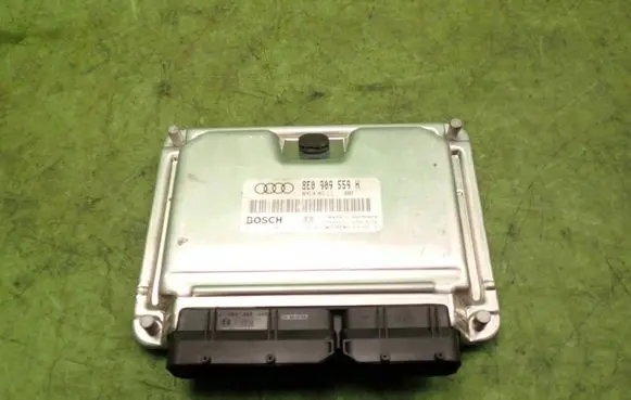 Audi A6 S6 C5 4B Engine control unit/module ECU 8E0909559H