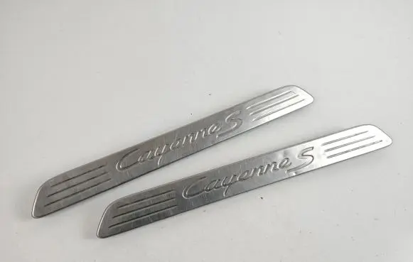 Porsche Cayenne (9PA) Front sill trim cover