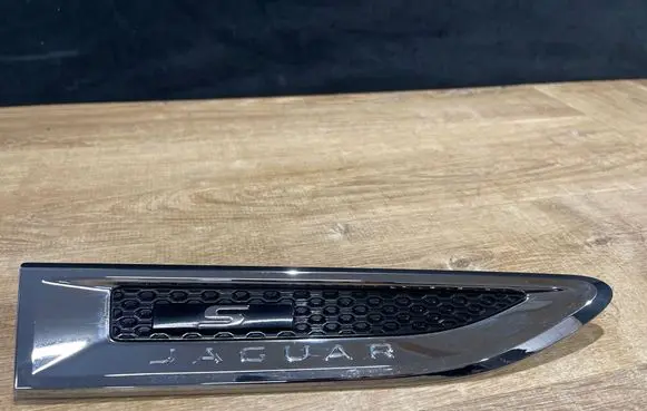 Jaguar E-Pace Fender trim (molding) J9C3280B10AB