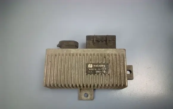 Renault Scenic I Glow plug pre-heat relay 7700111525