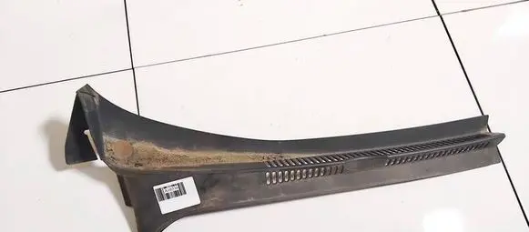 Volkswagen Golf Plus Wiper trim 5m0819404b 5m0.819.404b