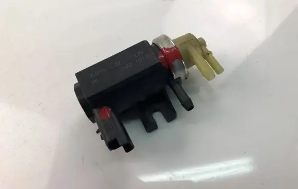 Peugeot 508 II Turbo solenoid valve 9672875080