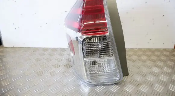 Toyota Prius+ (ZVW40) Rear/tail lights 8156147260 8156147261 8156147262