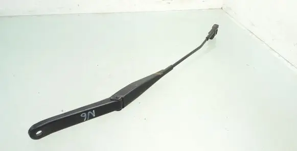 Ford Focus Front wiper blade arm 4M5117526AB