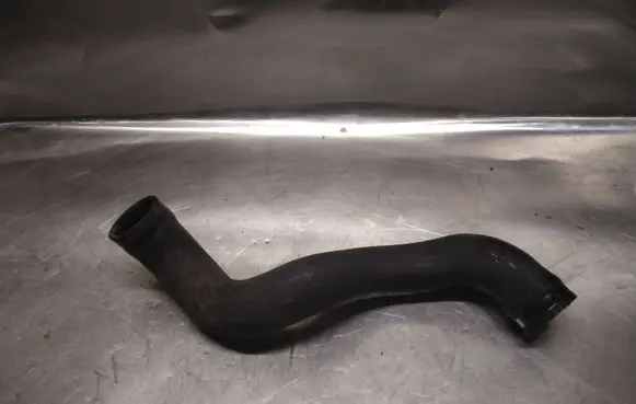 Volvo XC90 Intercooler hose/pipe 30645935