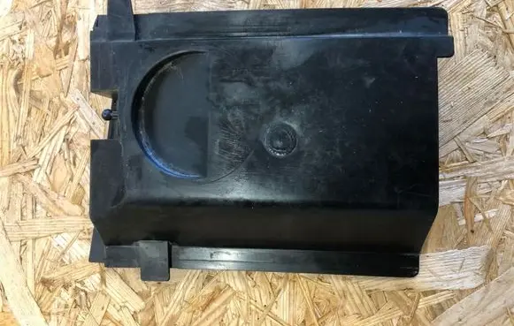 Audi 80 90 S2 B4 Under headlight/headlamp trim 892805965