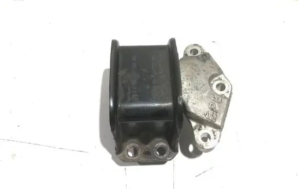 Citroen C4 Grand Picasso Engine mount bracket 9636270080 9636583980 9636845880