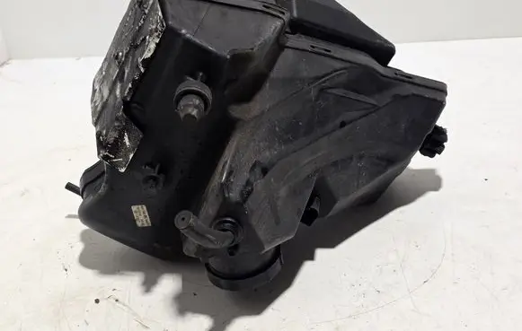 Air filter box
