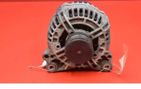 Skoda Octavia Mk2 (1Z) Generator/alternator 06F903023F