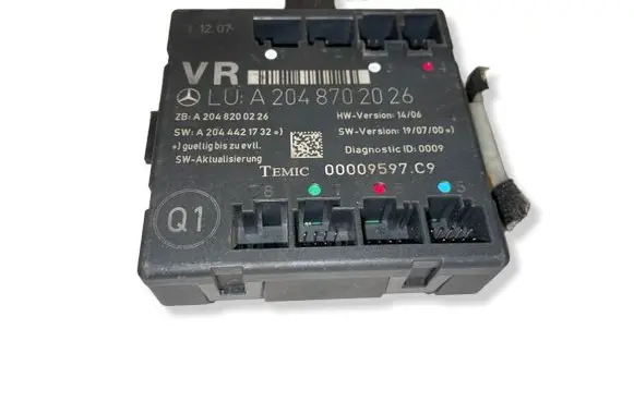 Mercedes-Benz C W204 Door control unit/module A2044421732