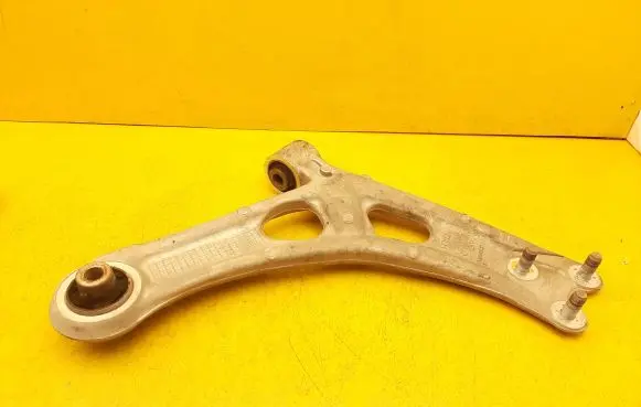 Citroen DS4 Front lower control arm/wishbone