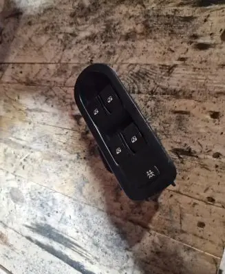 Renault Megane II Electric window control switch