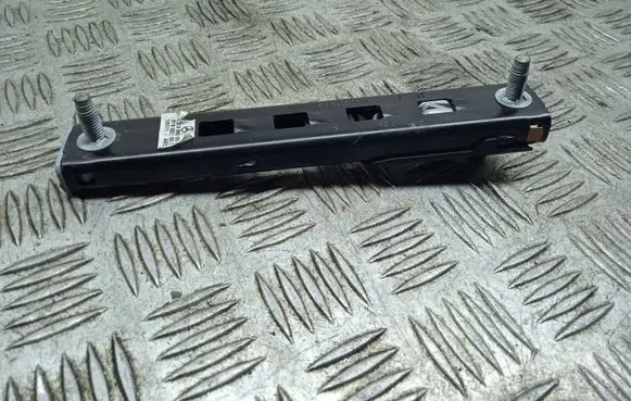 Mercedes-Benz CLS C218 X218 Seat belt height adjuster A2188600088