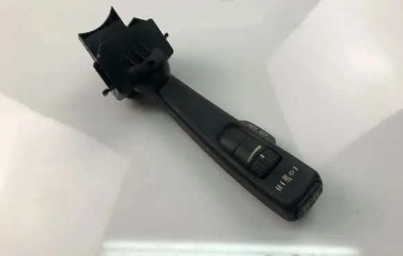 Volvo V50 Indicator stalk 17D770