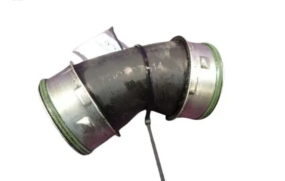 Volkswagen Touareg I Intercooler hose/pipe 