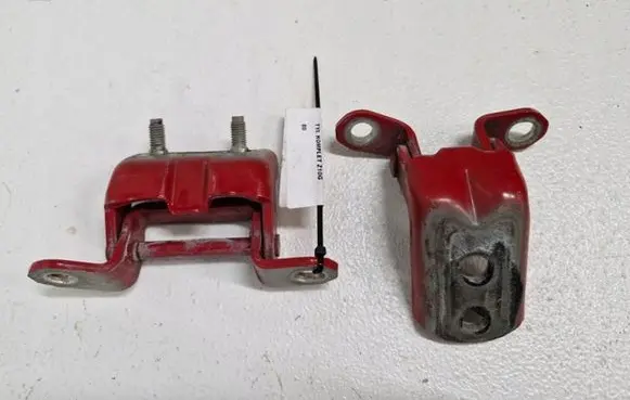 Nissan Qashqai Rear door hinge set 