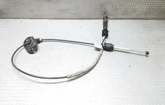 Gear shift cable linkage