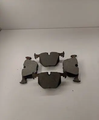BMW 5 E34 Brake pads (rear) LP846