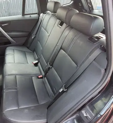 BMW X3 E83 Second row seats 