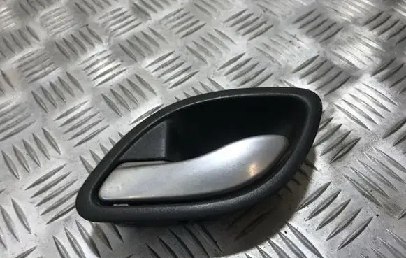 Renault Laguna II Front door interior handle 8200000723 98007201
