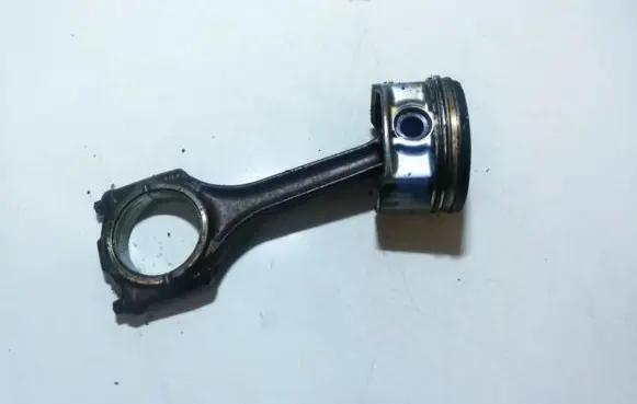 Audi A6 S6 C5 4B Piston with connecting rod