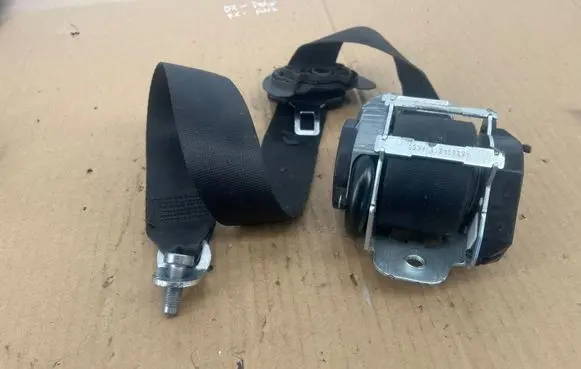 Volkswagen Golf VI Front seatbelt 6178970F1A 1KA857706BG 617971600A