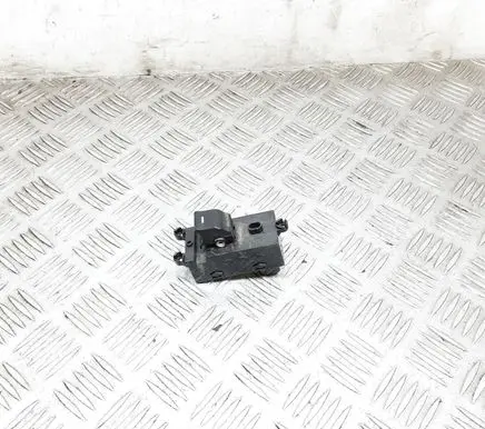 Hyundai i40 Electric window control switch 935803Z150 39R5261000