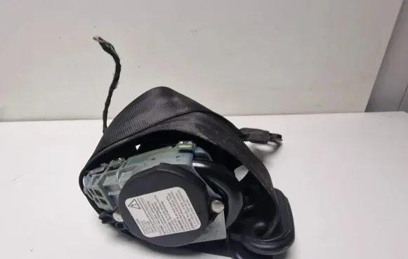 Audi Q7 4L Front seatbelt 4L1857705