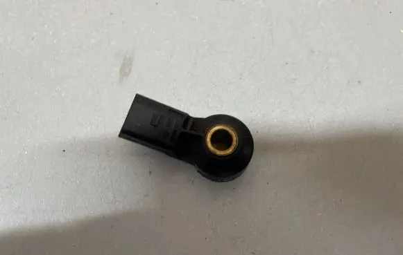 Volkswagen Polo V 6R Sensor 030905377C